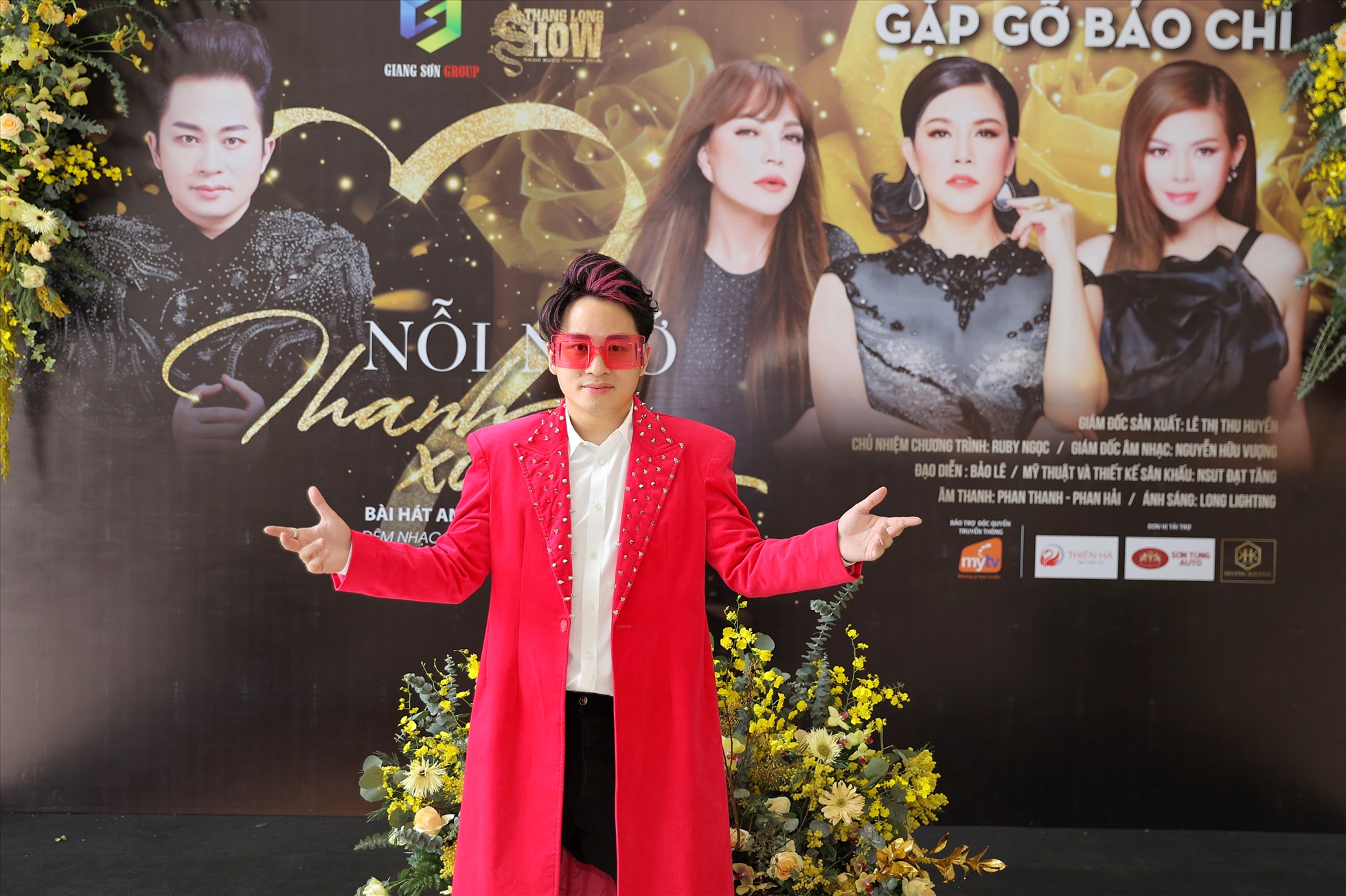 Nam ca sĩ Tùng Dương sẽ tham gia liveshow "Nỗi nhớ và Thanh xuân" cùng 3 giọng ca Thanh Hà, Thu Phương và Ngọc Anh 3A. Ảnh: Hoà Nguyễn