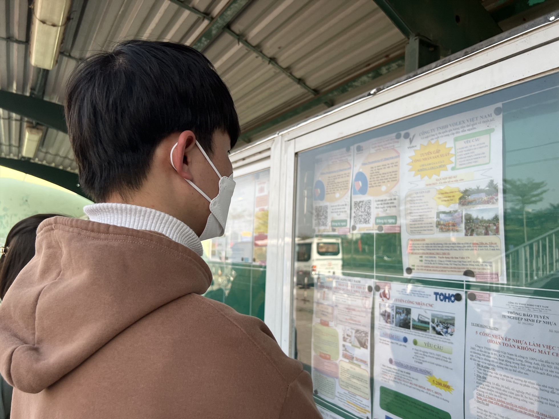 Lao động tìm việc đầu năm tại Khu công nghiệp Thăng Long (Đông Anh, Hà Nội). Ảnh: Hạnh Hương