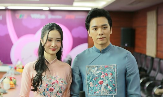 Lần đầu tiên Jun Vũ và Hải Nam xuất hiện với vai trò người dẫn dắt trong một chương trình truyền hình. Ảnh Thanh Hương.