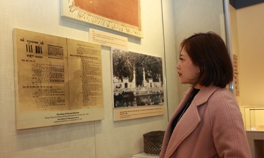 “Đề cương về Văn hóa Việt Nam" năm 1943 trưng bày tại Bảo tàng Lịch sử Quốc gia. Ảnh: Hải Nguyễn