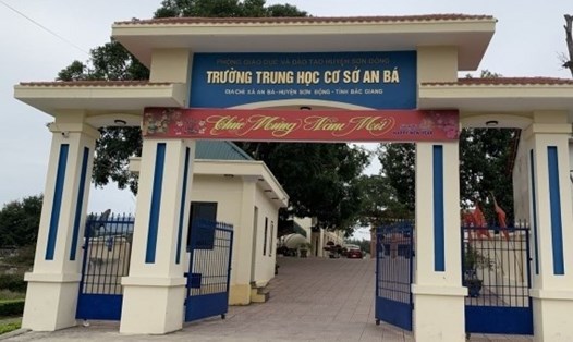 Trường THCS An Bá, nơi nữ sinh theo học. Ảnh: Báo Vietnamnet