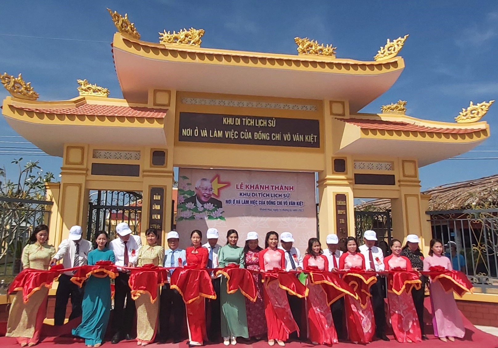 Khánh thành Di tích Nơi ở và nơi làm việc đồng chí Võ Văn Kiệt tại huyện U Minh, tỉnh Cà Mau. Ảnh: Nhật Hồ