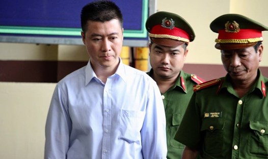 Bị cáo Phan Sào Nam trong lần ra tòa vì tổ chức đường dây đánh bạc nghìn tỉ. Ảnh: Cường Ngô.