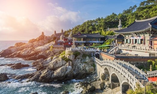 Chùa Haedong Yonggungsa ở Busan, Hàn Quốc