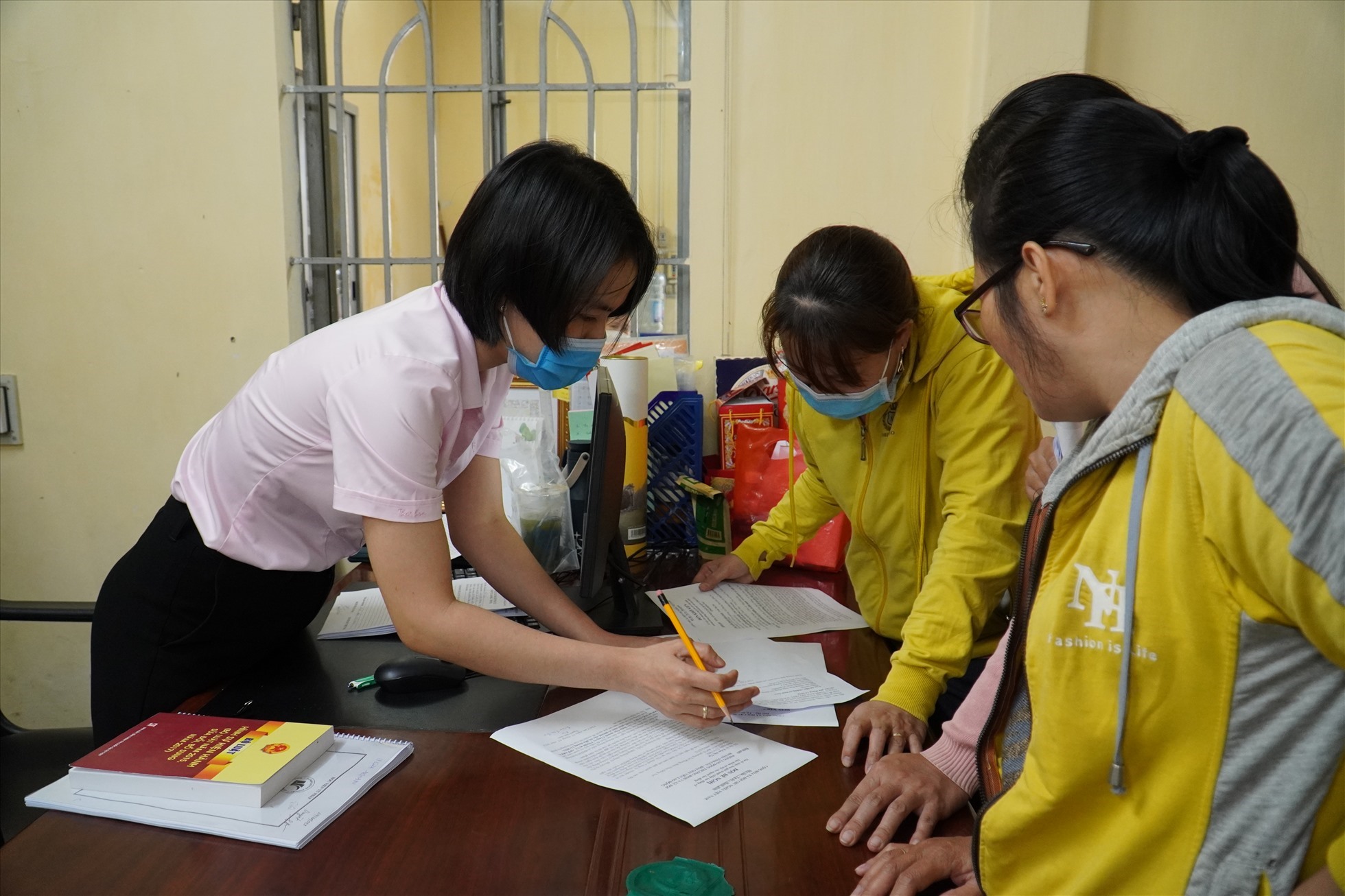 Đề xuất giải quyết chế độ lương hưu tại đơn vị nợ bảo hiểm xã hội