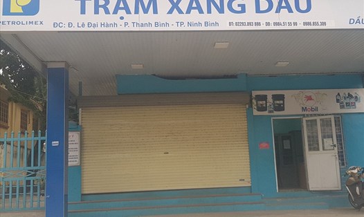 Nhiều cửa hàng kinh doanh xăng dầu trên địa bàn tỉnh Ninh Bình tạm dừng bán hàng. Ảnh: Diệu Anh
