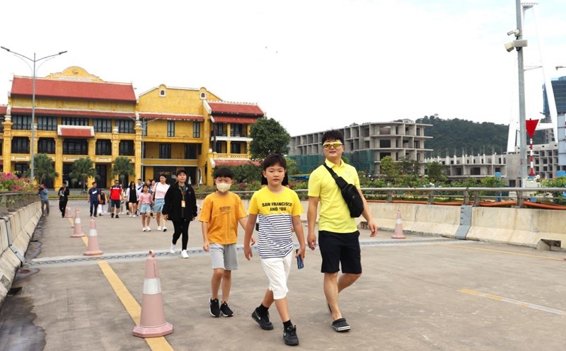 Du khách Hàn Quốc là thị trường tiềm năng của Việt Nam. Ảnh: Hoàng Quỳnh