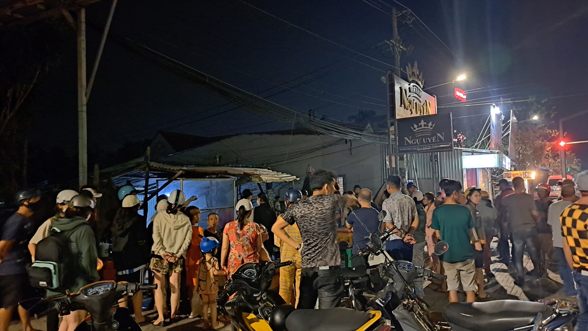 Phú Quốc: Làm rõ vụ xe 4 chỗ rẽ vào hẻm tông chết bé 2 tuổi