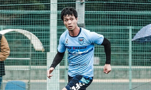 Công Phượng là một trong những cầu thủ Việt có nhiều lần xuất ngoại nhất. Ảnh: Yokohama FC