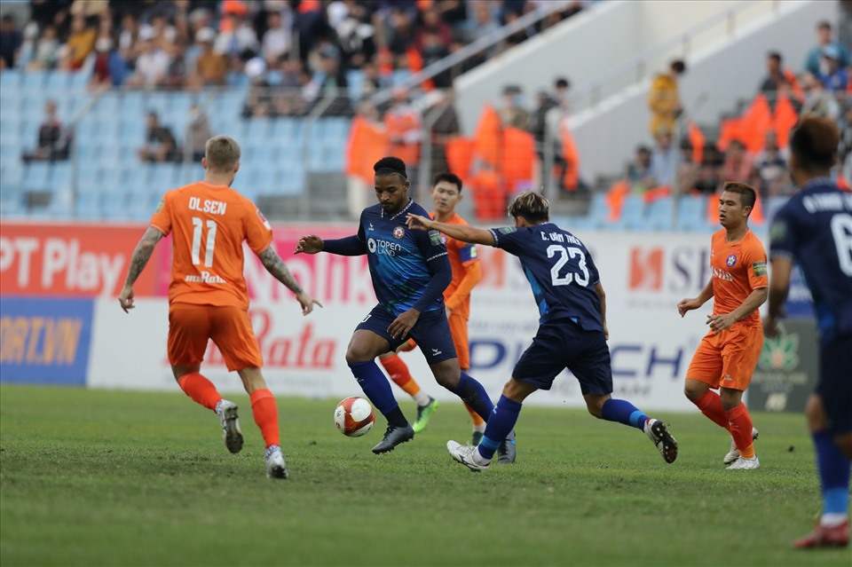 Bảng xếp hạng V.League 2023: Câu lạc bộ Bình Định dẫn đầu bảng