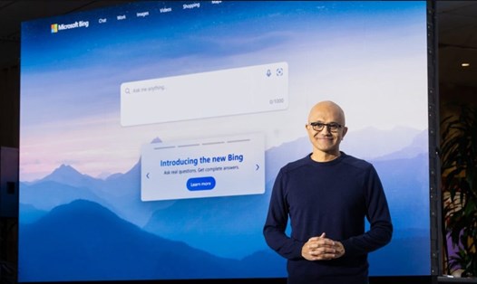 Giám đốc điều hành Microsoft Satya Nadella trong sự kiện tiết lộ Bing mới. Ảnh: Microsoft