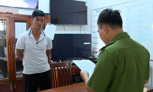 Bắt tạm giam đối tượng Nguyễn Văn Tuấn Ảnh: Công an cung cấp