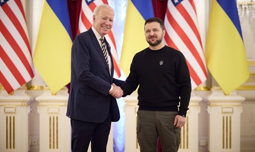 Tổng thống Mỹ Joe Biden gặp Tổng thống Ukraina Volodymyr Zelensky tại Kiev, ngày 20.2.2023. Ảnh: Văn phòng Tổng thống Ukraina