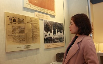 “Đề cương về Văn hóa Việt Nam” năm 1943 trưng bày tại Bảo tàng Lịch sử Quốc gia. Ảnh: Hải Nguyễn