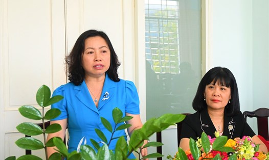 Phó Chủ tịch Tổng LĐLĐ Việt Nam Thái Thu Xương phát biểu kết luận tại buổi làm việc với Ban Thường vụ LĐLĐ tỉnh Bến Tre. Ảnh: Thành Nhân