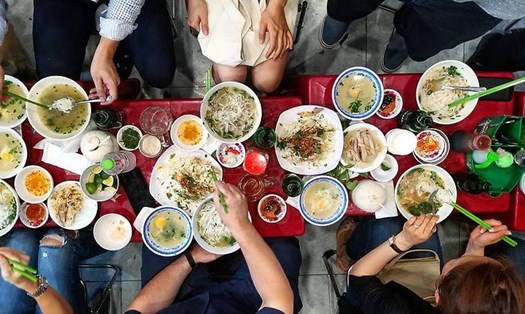 TP HCM đứng thứ 2 trong 10 "thiên đường ẩm thực đường phố Châu Á". Ảnh: The Vacationer