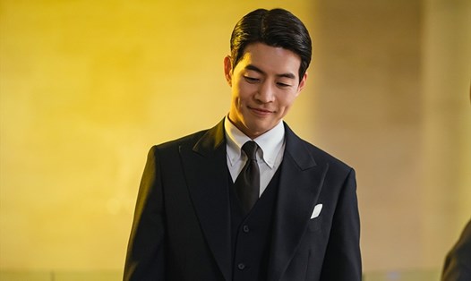 Lee Sang Yoon sắm vai người chồng thành đạt. Ảnh: Nhà sản xuất tvN.