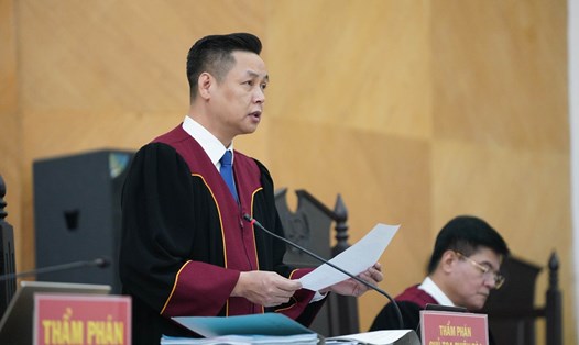 Thẩm phán TAND Cấp cao tại Hà Nội trong phiên phúc thẩm xét xử cựu Chủ tịch UBND tỉnh Bình Dương Trần Thanh Liêm. Ảnh: Việt Dũng