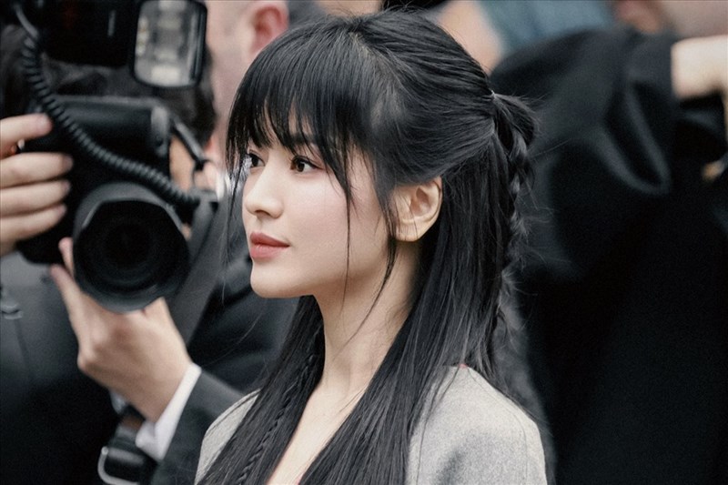 Song Hye Kyo sánh đôi bên Hứa Quang Hán gây bão mạng xã hội