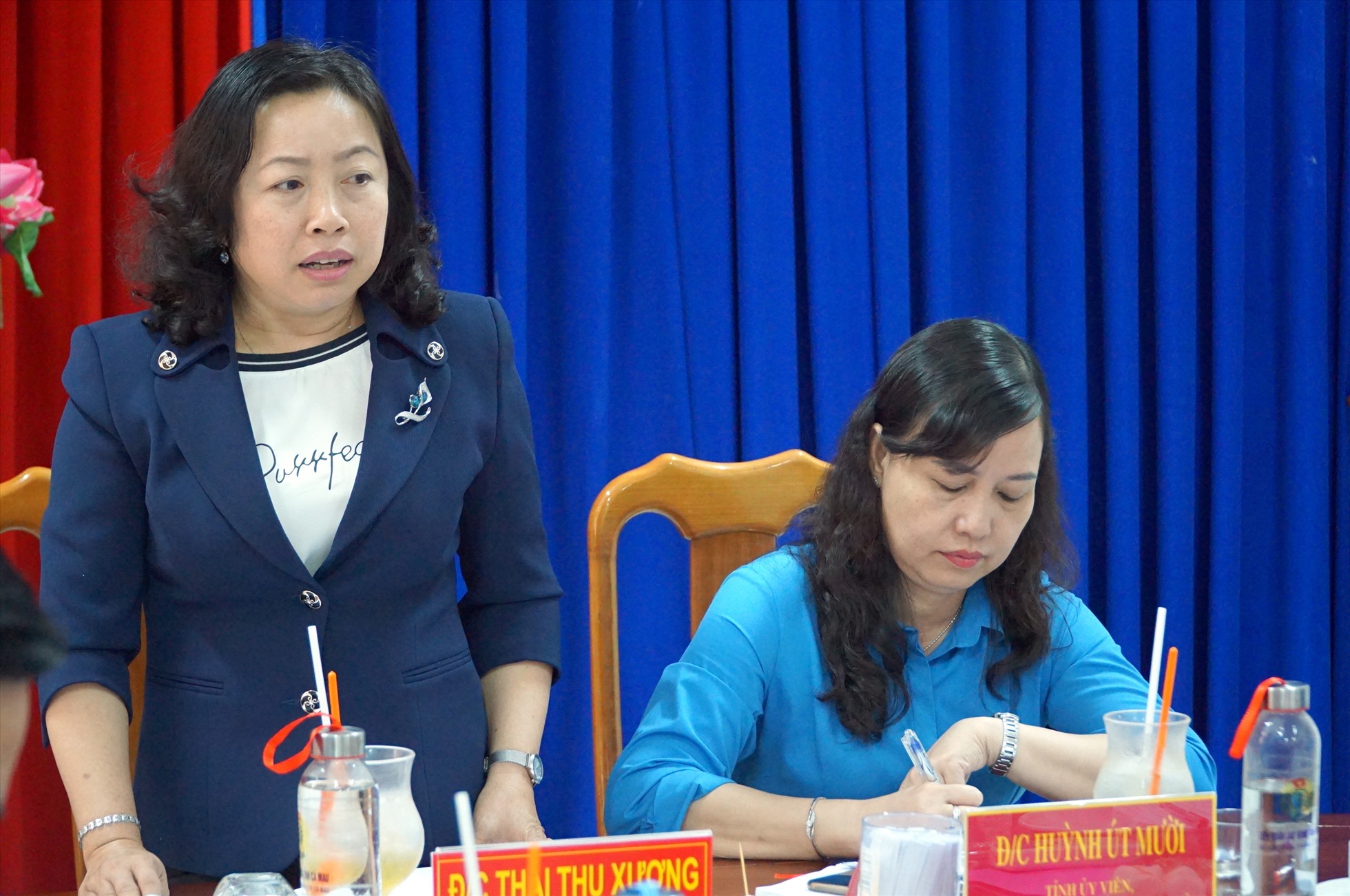 Phó Chủ tịch Tổng LĐLĐ Việt Nam Thái Thu Xương phát biểu tại buổi làm việc với Ban Thường vụ LĐLĐ tỉnh Cà Mau sáng 23.2. Ảnh: Nhật Hồ