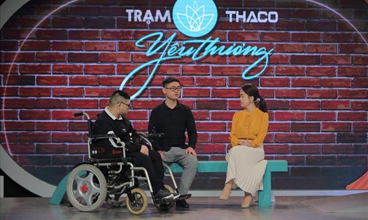 Hai anh em Đặng Văn Hạnh và Đặng Văn Hanh là khách mời trong chương trình "Trạm yêu thương". Ảnh: VTV