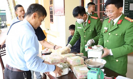 Công an Hà Tĩnh bắt giữ 31kg ma túy vận chuyển từ Lào vào Hà Tĩnh. Ảnh: Công an cung cấp.