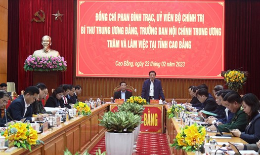 Trưởng Ban Nội chính Trung ương Phan Đình Trạc vừa có chuyến công tác làm việc tại tỉnh Cao Bằng. Ảnh: TTXVN.