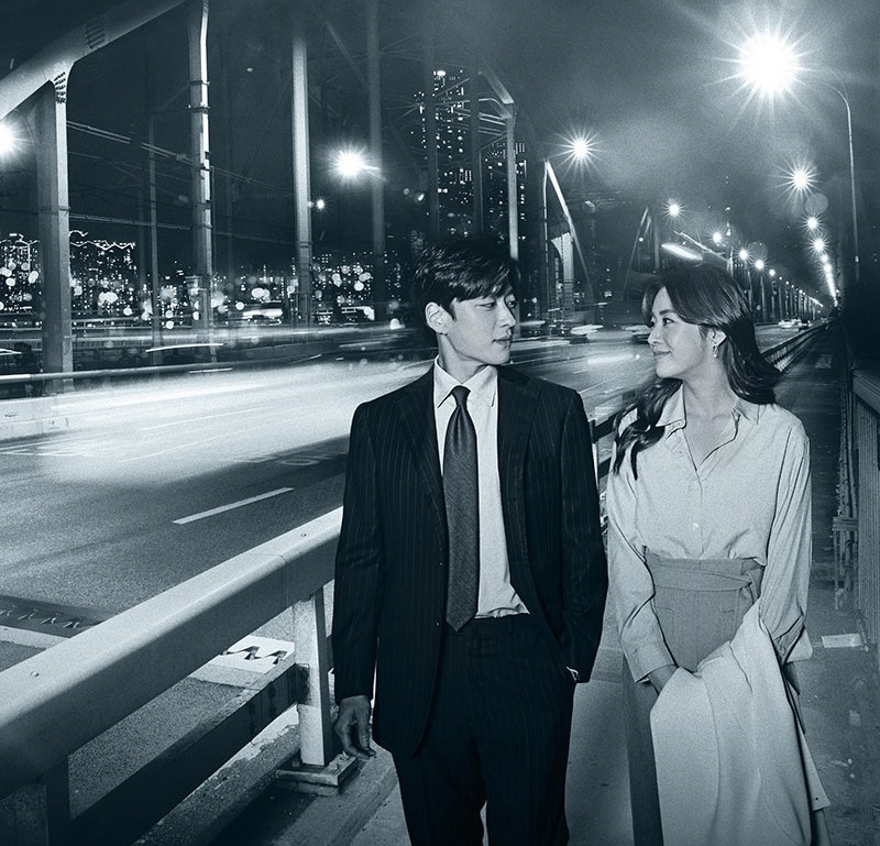 Kang Sora và bạn diễn. Ảnh: ENA.