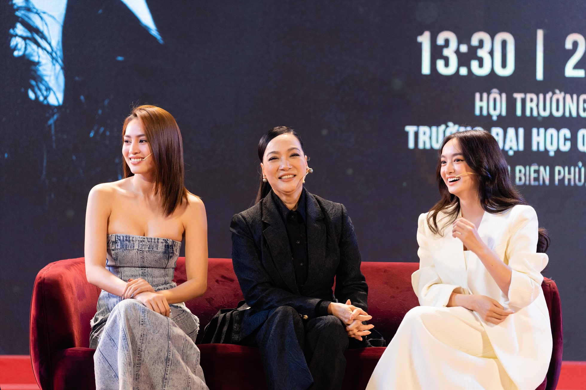 NSND Lê Khanh, Lan Ngọc, Kaity Nguyễn gặp gỡ những người trẻ yêu nghề diễn. Ảnh: Nghệ sĩ cung cấp.