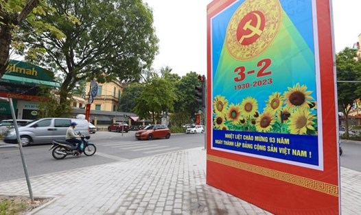 Pano cổ động kỷ niệm 93 năm ngày thành lập Đảng Cộng sản Việt Nam. Ảnh: TTXVN
