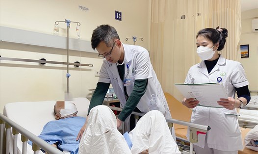 Bệnh nhân được các bác sĩ BV Hữu nghị Việt Đức cứu chữa. Ảnh: Bệnh viện cung cấp