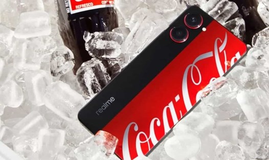 Phiên bản Realme 10 Pro kết hợp với Coca-Cola. Ảnh: Realme