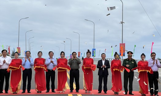 Đường ven biển sẽ tạo ra những giá trị mới cho sự phát triển tỉnh Bình Định. Ảnh Hoài Luân