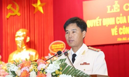 Đại tá Lê Việt Thắng được điều động, bổ nhiệm làm Giám đốc Công an tỉnh Yên Bái phát biểu nhận nhiệm vụ. Ảnh: Công an Yên Bái