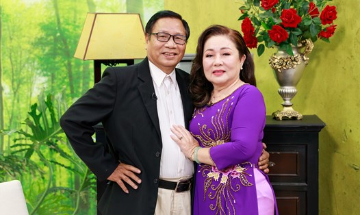 Vợ chồng nghệ sĩ Phan Xuân Thi tại "Tình trăm năm". Ảnh: Nhà sản xuất MCV.