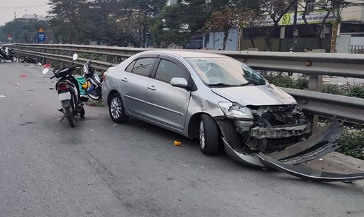 Vụ tai nạn liên hoàn giữa 1 ôtô và 6 xe máy tại đường Ngọc Hồi (xã Ngọc Hồi, huyện Thanh Trì, Hà Nội) ngày 20.1. Ảnh: Công an cung cấp
