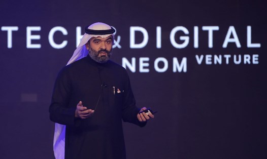 Bộ trưởng Công nghệ Thông tin và Truyền thông Saudi Arabia Abdullah Alswaha nhấn mạnh tham vọng của quốc gia này về việc thu hút đầu tư vào công nghệ từ Microsoft, Alphabet... Ảnh: Arabian Business