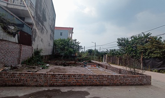 Giá đất nền tại xã Uy Nỗ (huyện Đông Anh) đang giảm mạnh. Ảnh: Thu Giang