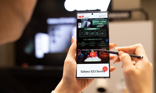 Khách hàng đặt cọc, mua Samsung Galaxy S23 Series tại MT Smart sẽ nhận những ưu đãi lớn. Ảnh: Phước Quốc