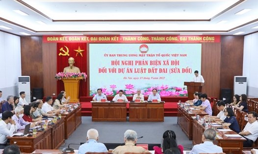 UBTƯ MTTQ Việt Nam tổ chức hội nghị trực tuyến phản biện xã hội đối với Dự án Luật Đất đai (sửa đổi) vào ngày 15.9.2022. Ảnh: Quang Vinh