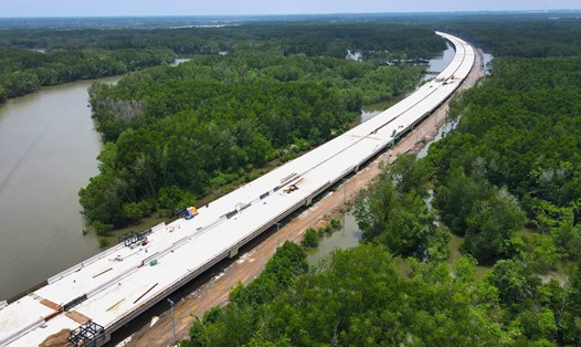 Cao tốc Bến Lức - Long Thành dự kiến hoàn thành năm 2025. Ảnh: Hà Anh Chiến