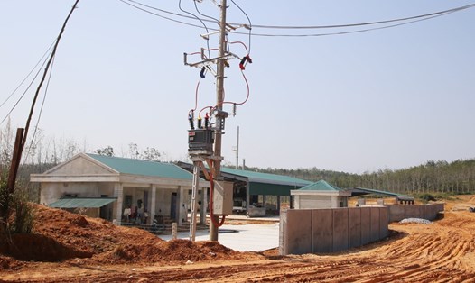 Khu xử lý chất thải rắn huyện Hương Khê cơ bản đã hoàn thành nhưng hiện đang gặp khó khi khoan tìm nguồn nước phục vụ vận hành nhà máy. Ảnh: Trần Tuấn.
