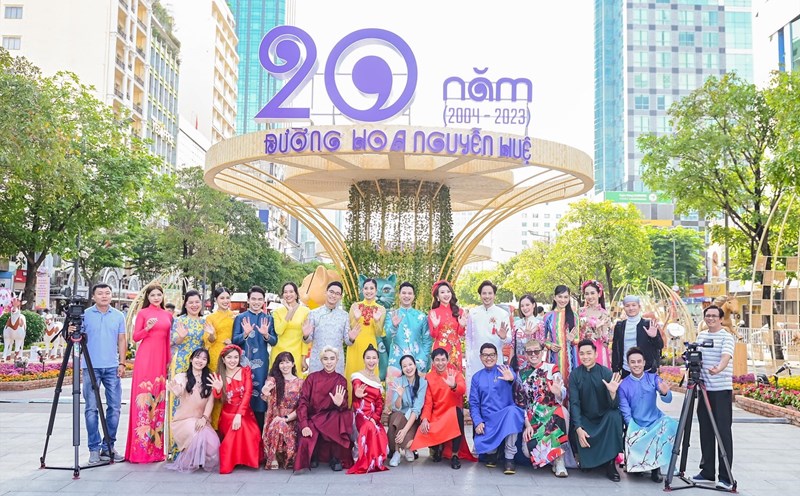 Đường hoa Nguyễn Huệ năm 2023. Ảnh: Nghệ sĩ cung cấp.