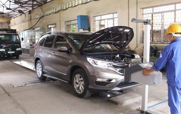 Hải Dương chỉ đạo giải quyết tình trạng xe xếp hàng dài chờ đăng kiểm