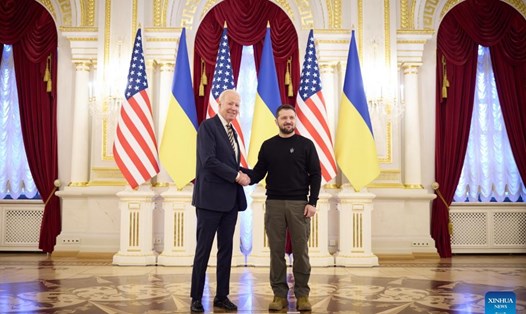 Tổng thống Mỹ Joe Biden thăm Kiev, gặp Tổng thống Ukraina Volodymyr Zelensky, ngày 20.2.30233. Ảnh: Xinhua