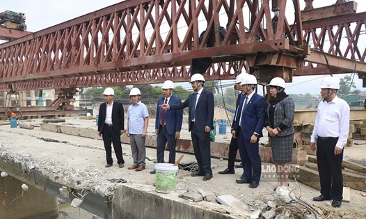 TP.Điện Biên Phủ khởi công xây dựng cầu Thanh Bình bắc qua sông Nậm Rốm. Ảnh: Thanh Bình