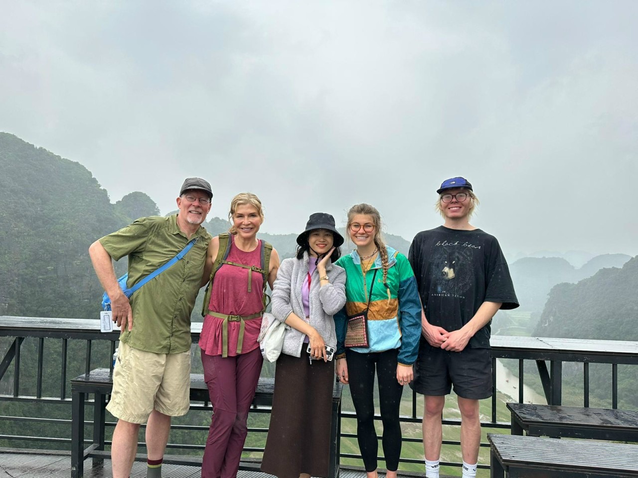 Ngành du lịch Ninh Bình đặt mục tiêu đón 200.000 lượt khách du lịch quốc tế trong năm 2023. Ảnh: Diệu Anh