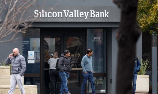 Sự sụp đổ của ngân hàng Silicon Valley là vụ phá sản ngân hàng lớn nhất kể từ cuộc khủng hoảng tài chính. Ảnh: AFP