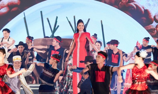 H'Hen Niê làm đại sứ cho Lễ hội cà phê. Ảnh: BTC.