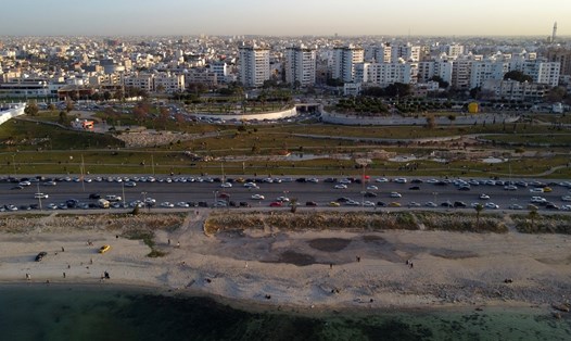 Quang cảnh ở Thủ đô Tripoli của Libya ngày 24.2.2023. Ảnh: AFP